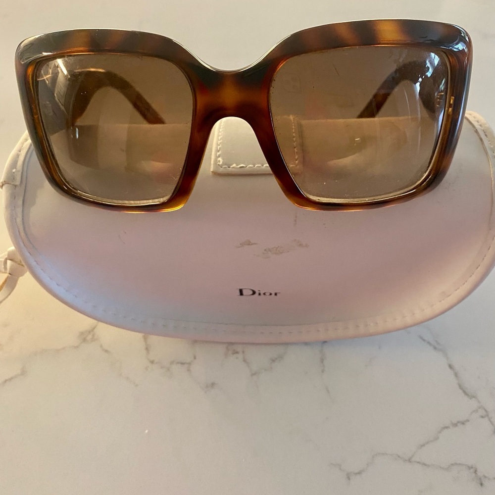 Dior sunglasses with original case